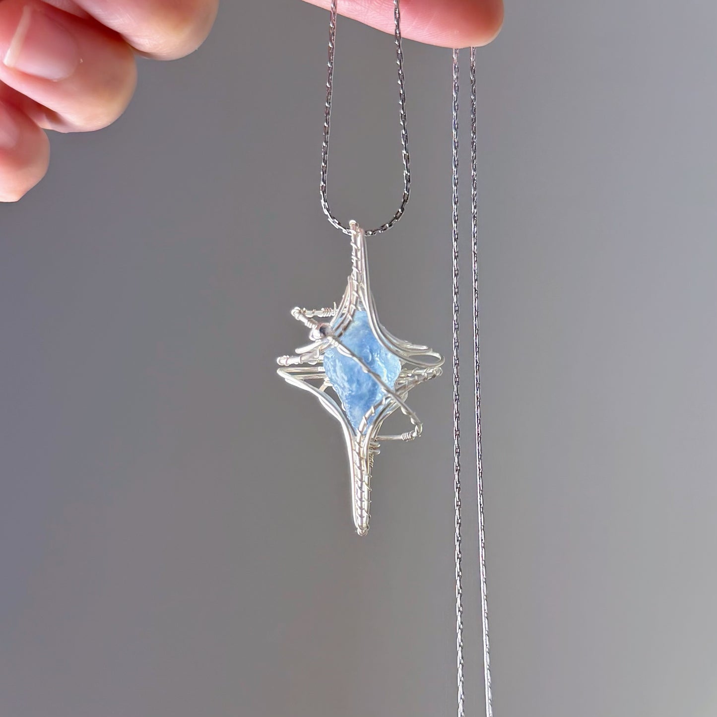 Quartzberry - Natural Raw Aquamarine Crystal Polaris Shape Wire Wrapped Necklace - One-of-a-kind