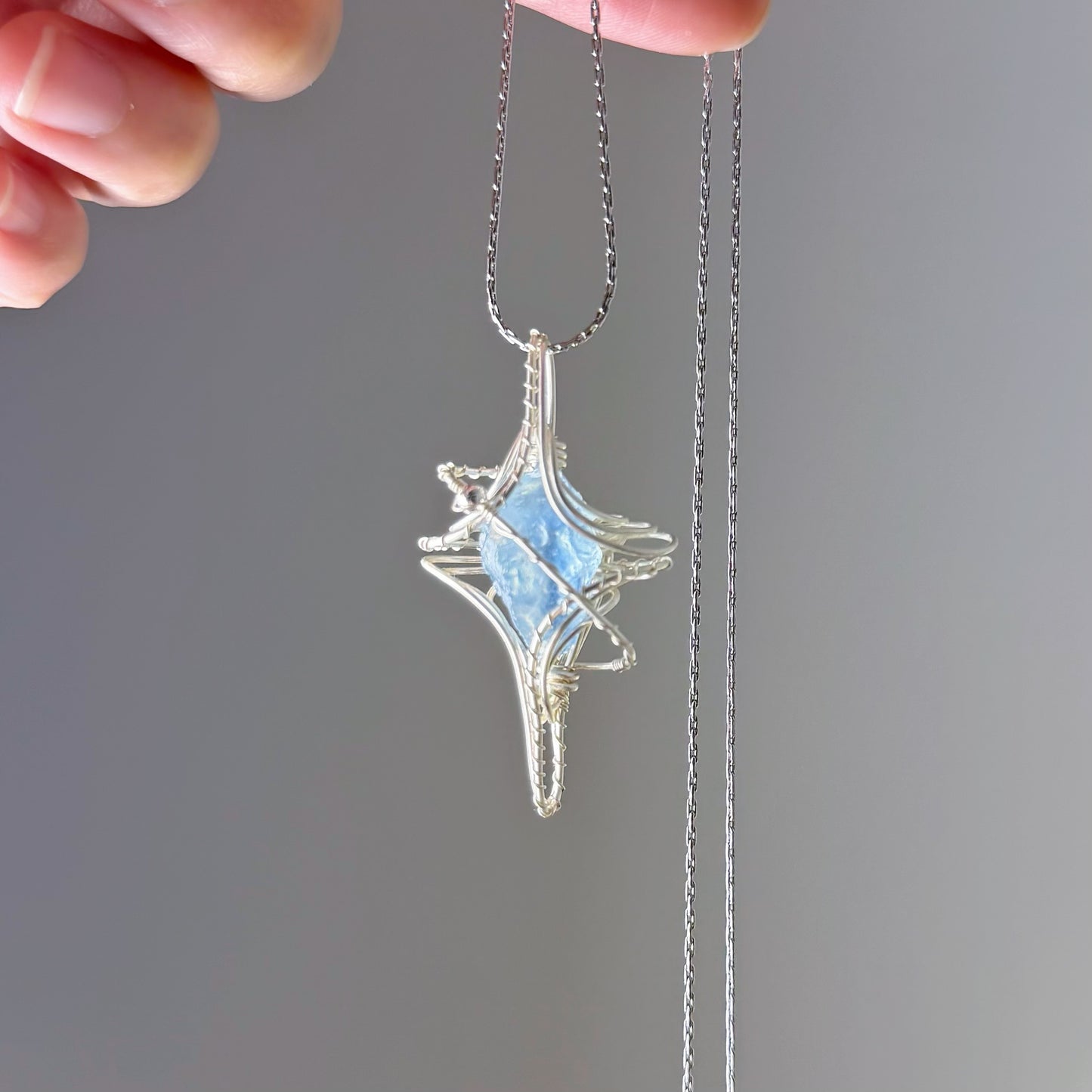 Quartzberry - Natural Raw Aquamarine Crystal Polaris Shape Wire Wrapped Necklace - One-of-a-kind