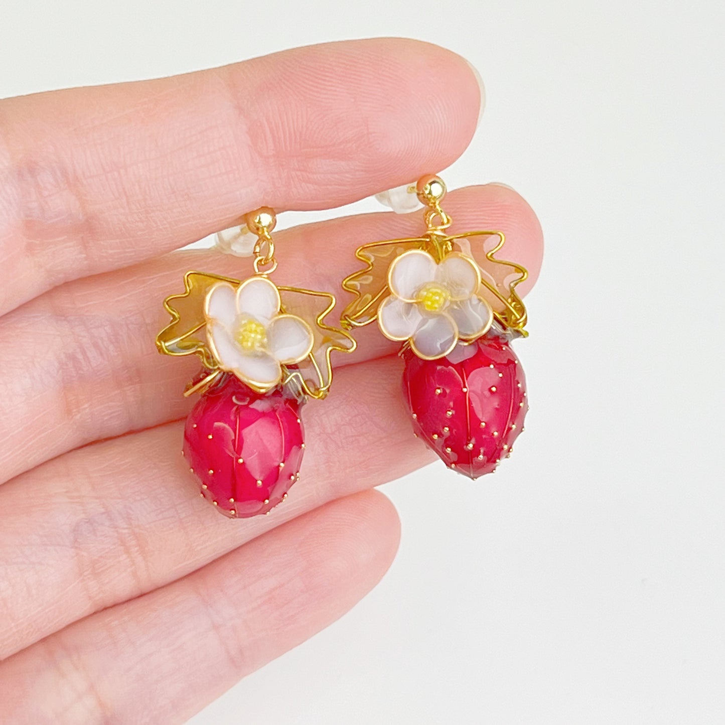Handmade Strawberry Plant Earrings-Ninaouity