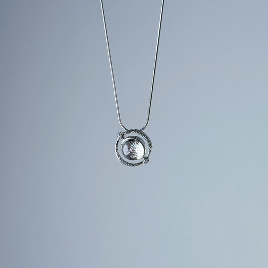 Natural Gibeon Meteorite Silver Planet Spinner Necklace-Ninaouity