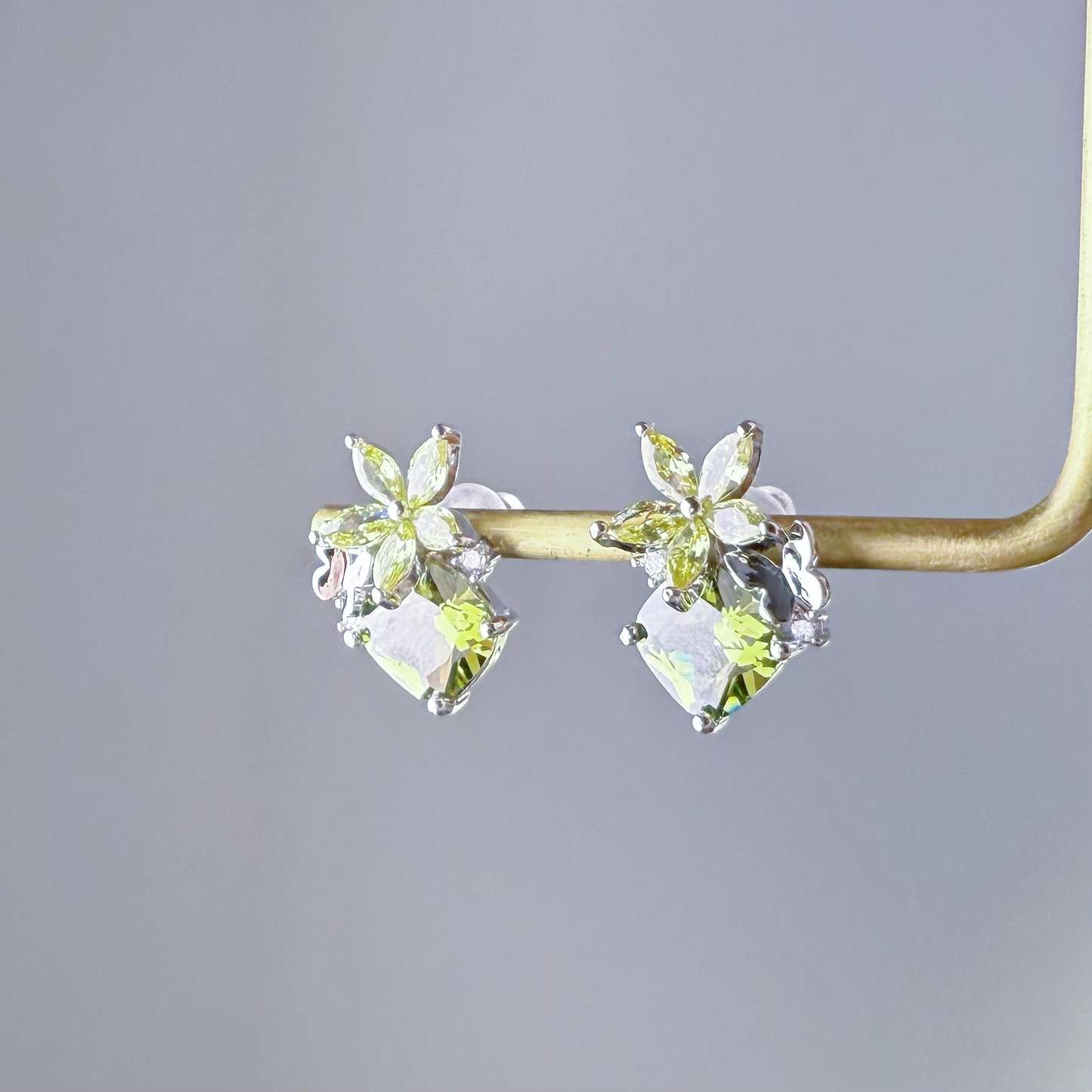 Olive Green Crystal Flower Stud Earrings-Ninaouity