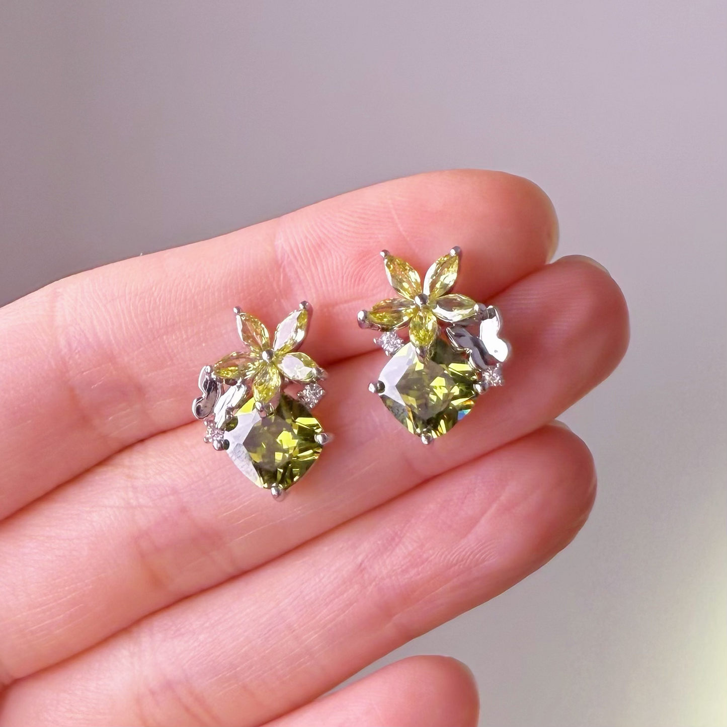 Olive Green Crystal Flower Stud Earrings-Ninaouity