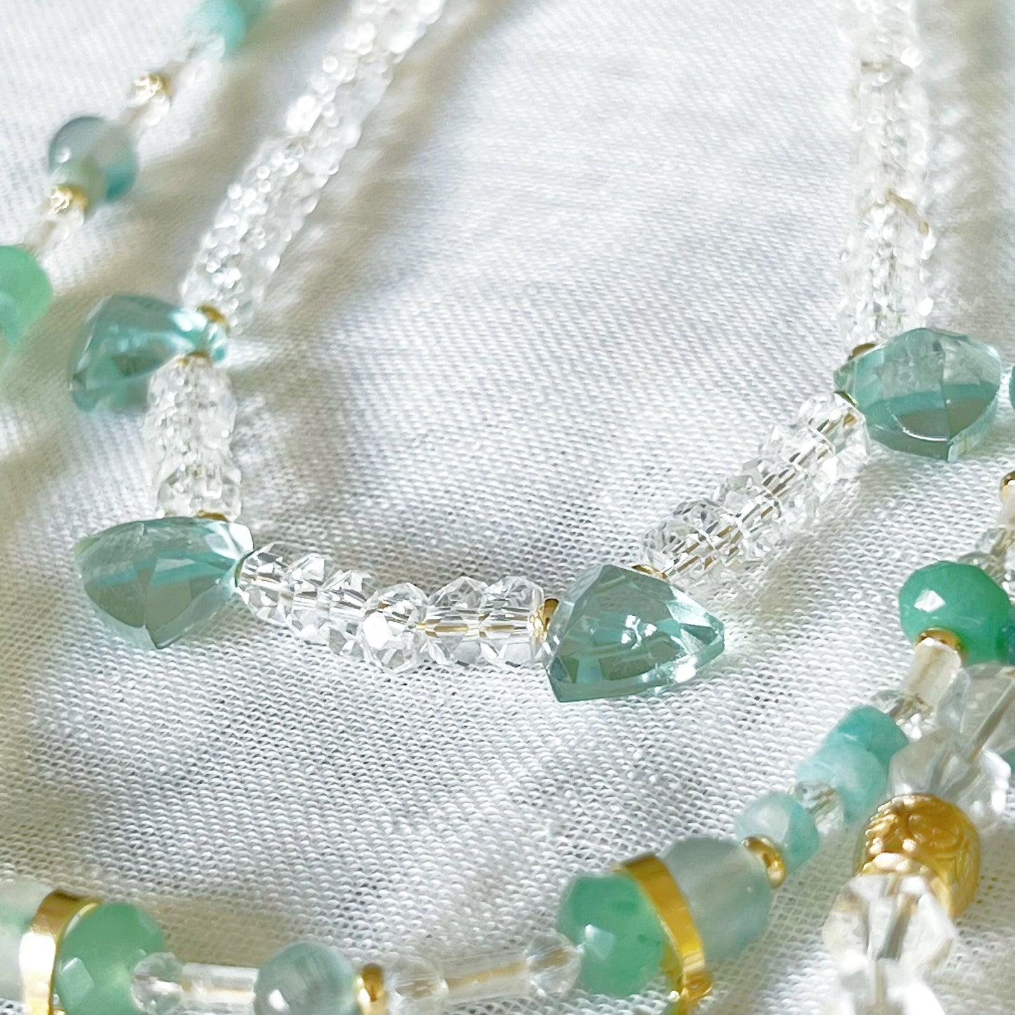 Trillion Cut Green Tear Drops Quartz Crystal Necklace-Ninaouity