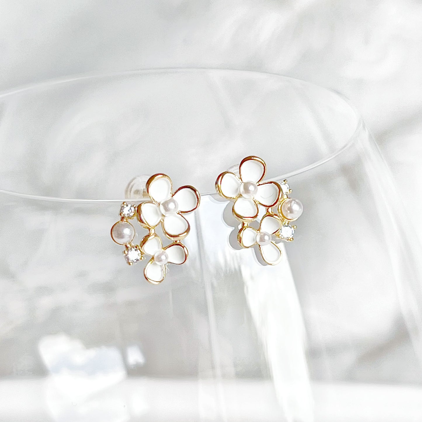 Summer White Wild Flowers Earrings-Ninaouity