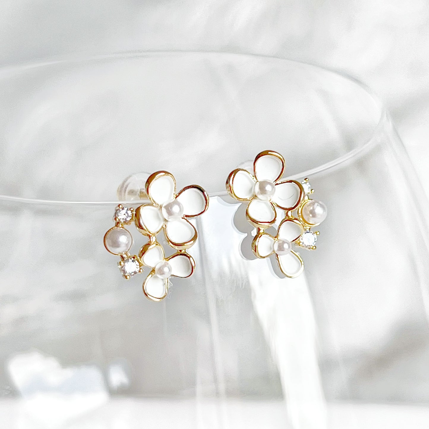 Summer White Wild Flowers Earrings-Ninaouity