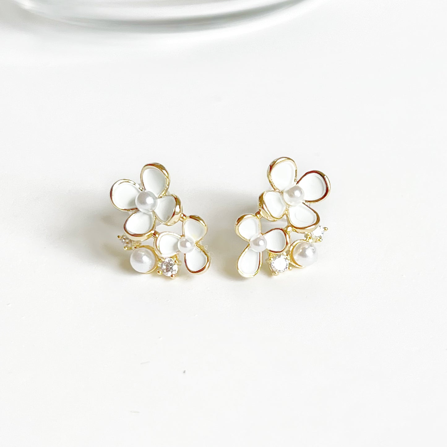 Summer White Wild Flowers Earrings-Ninaouity