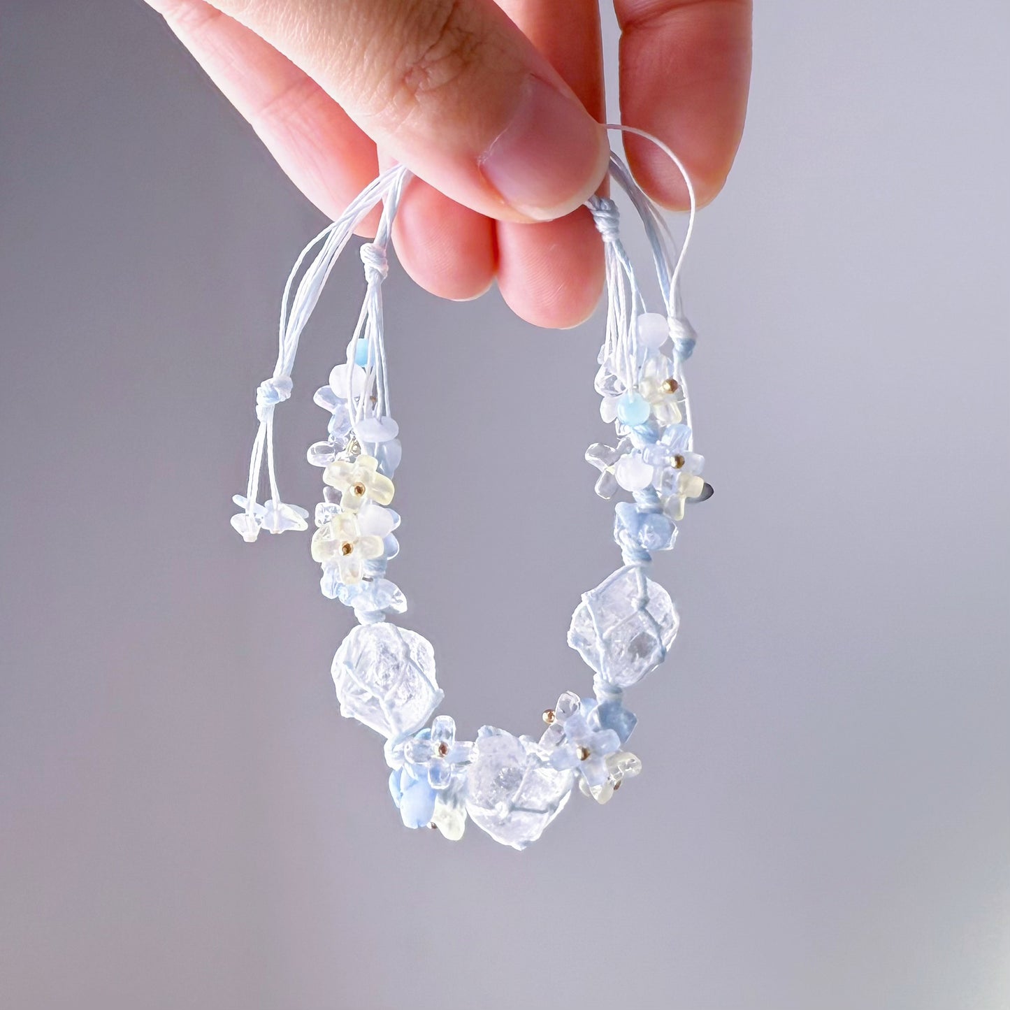 Quartzberry - All Chakra Clear Quartz Three Crystals Macrame Bracelet