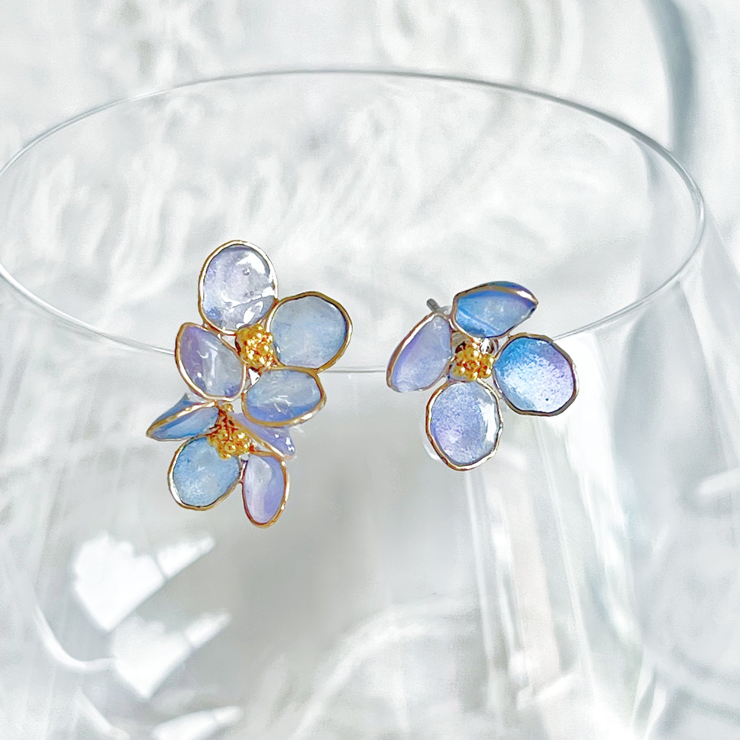 Handmade Blue Hydrangeas Flower Mismatch Earrings-Ninaouity