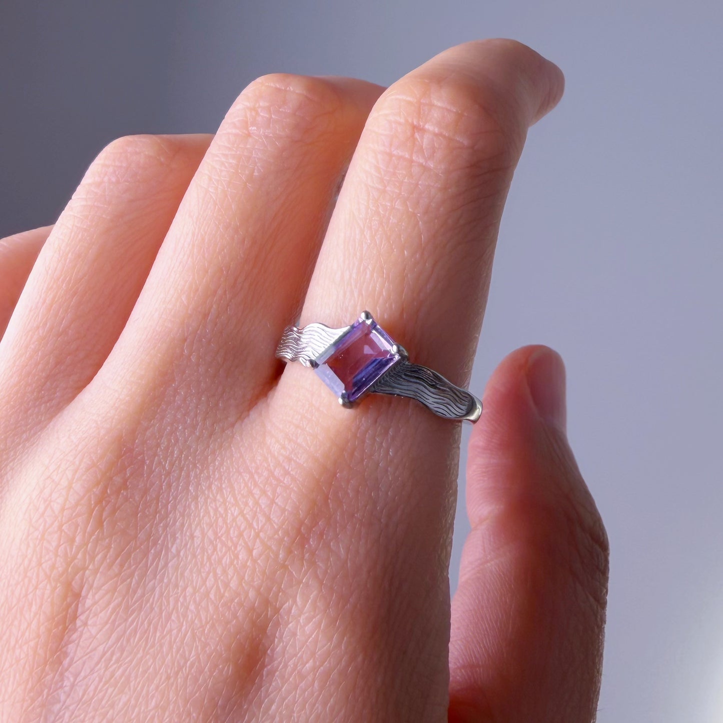 Quartzberry - Natural Amethyst Emerald Cut Faceted Gemstone Crystal Silver Ring - One-of-a-kind (Copy)