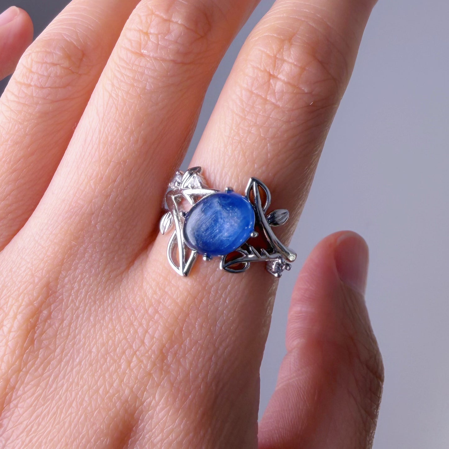 Quartzberry - Natural Kyanite Oval Cut Faceted Gemstone Crystal Silver Ring - One-of-a-kind