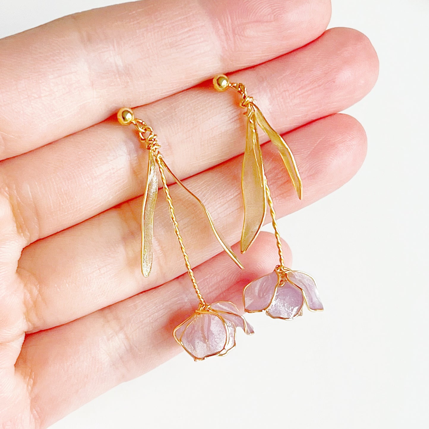 Handmade Light Purple Tulip Flower Earrings-Ninaouity