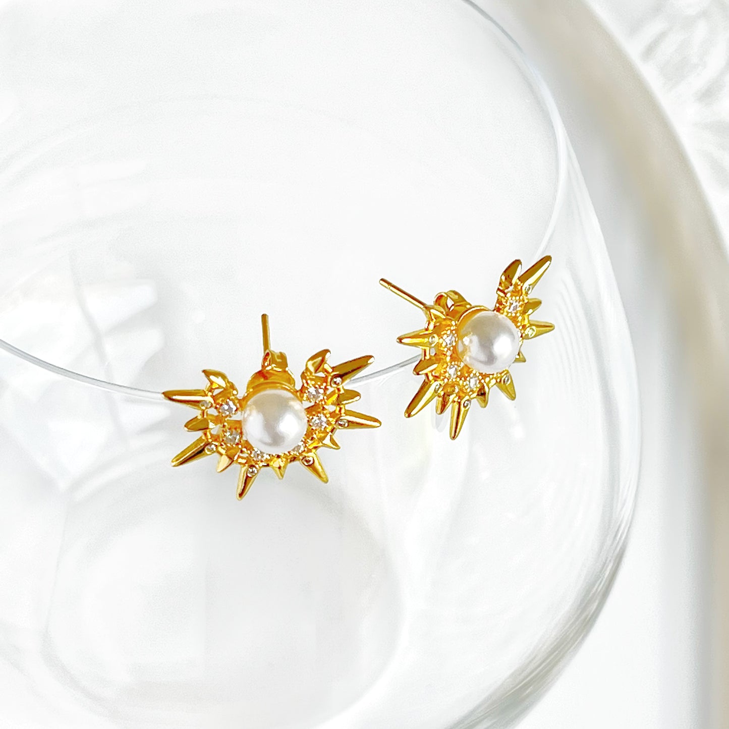 The Shining Sun Stud Earrings-Ninaouity