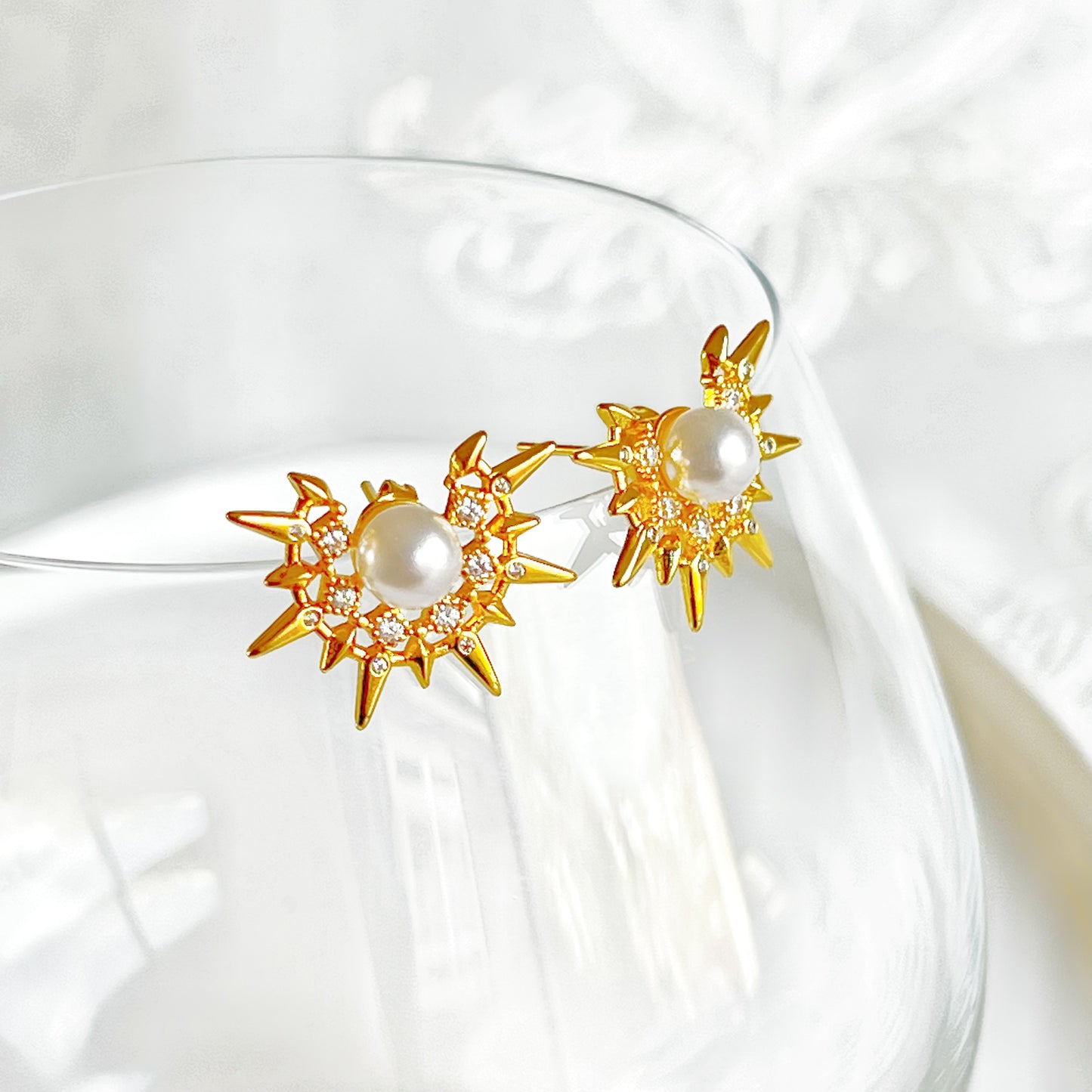 The Shining Sun Stud Earrings-Ninaouity