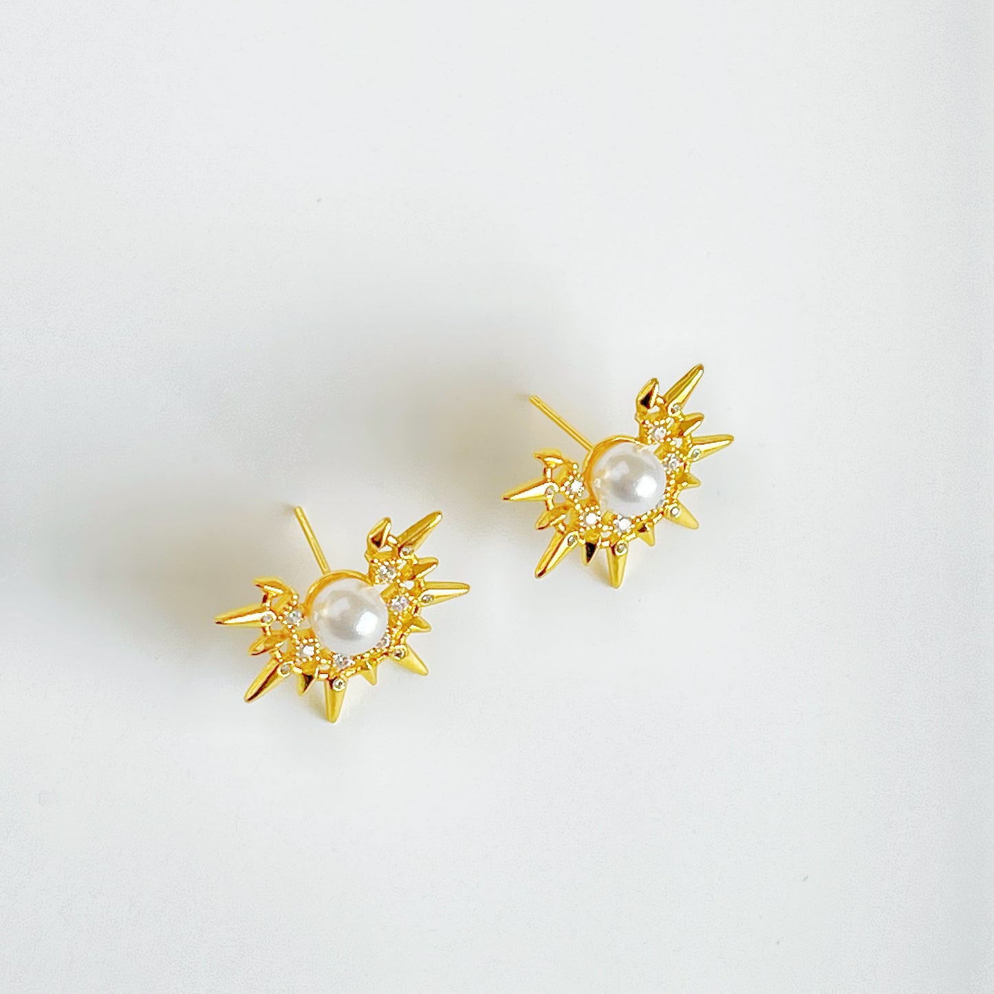 The Shining Sun Stud Earrings-Ninaouity