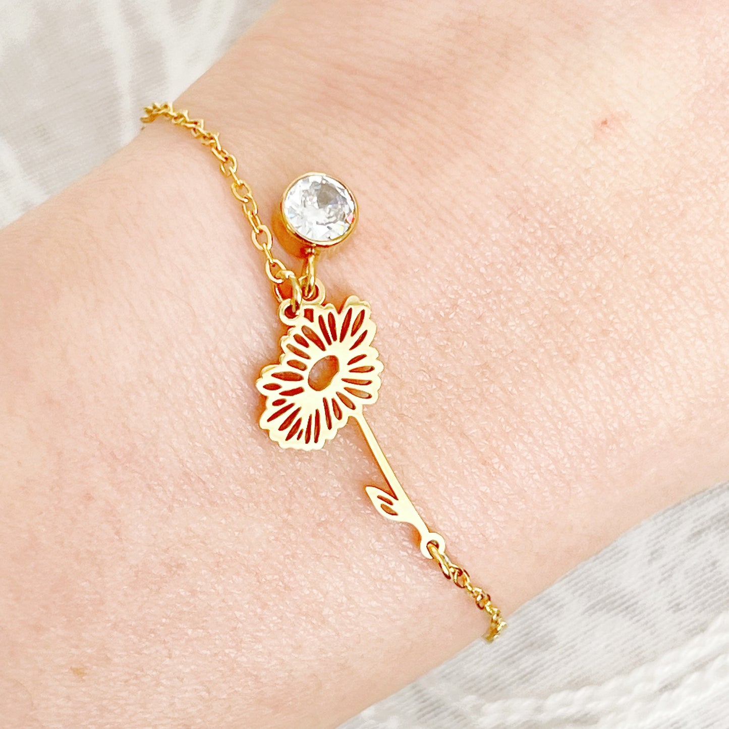 April Birth Flower Daisy Bracelet-Ninaouity
