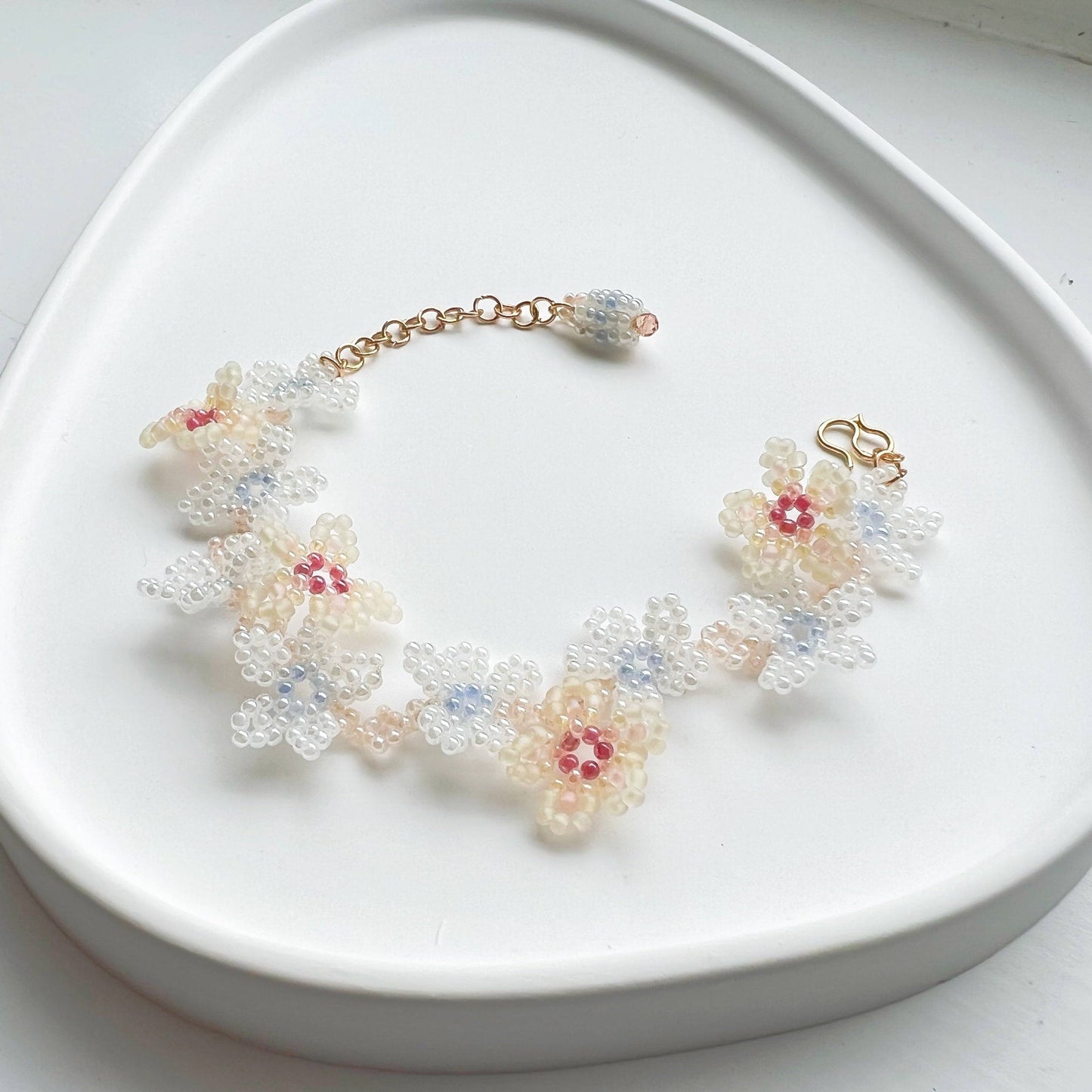Daisy Chain Beaded Bracelet-Ninaouity