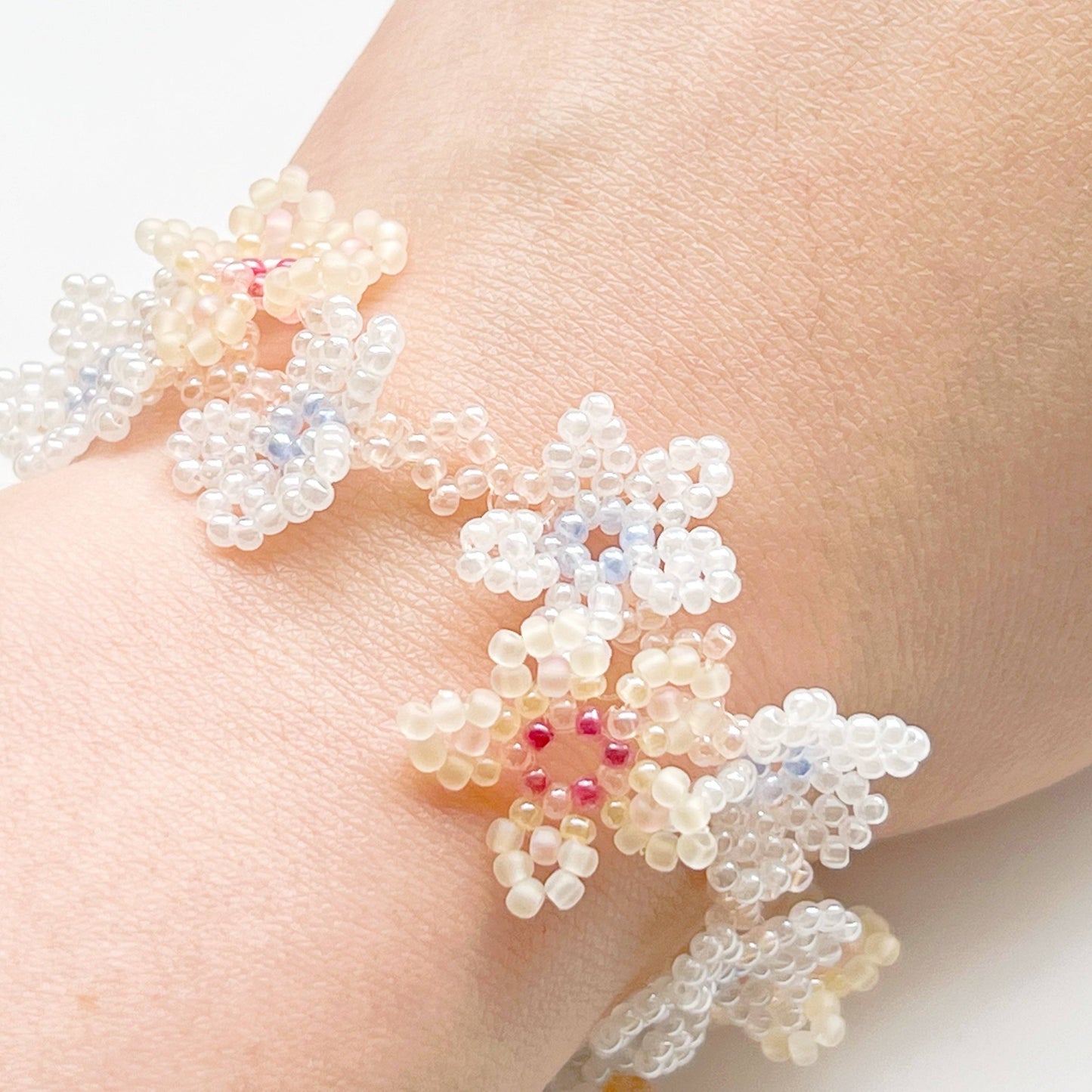 Daisy Chain Beaded Bracelet-Ninaouity