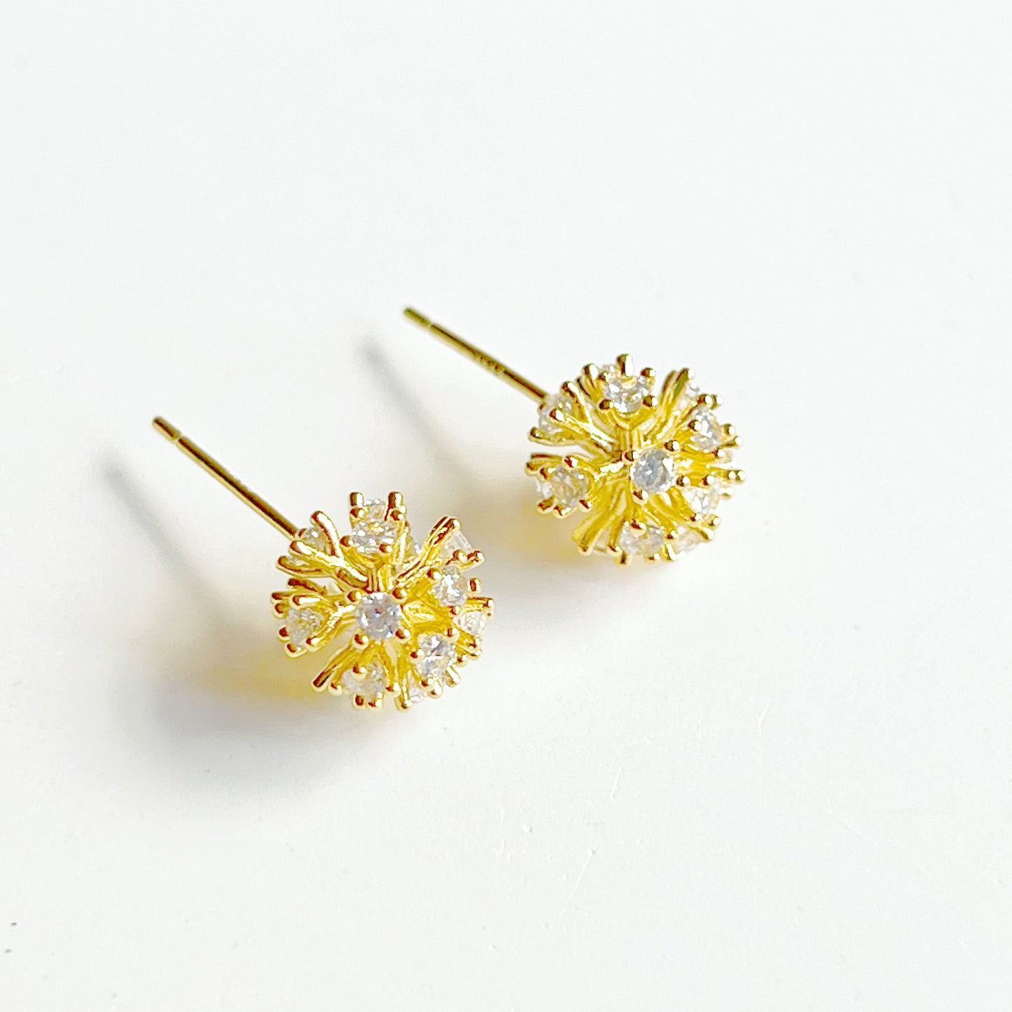 Gold Crystal Dandelion Stud Earrings-Ninaouity