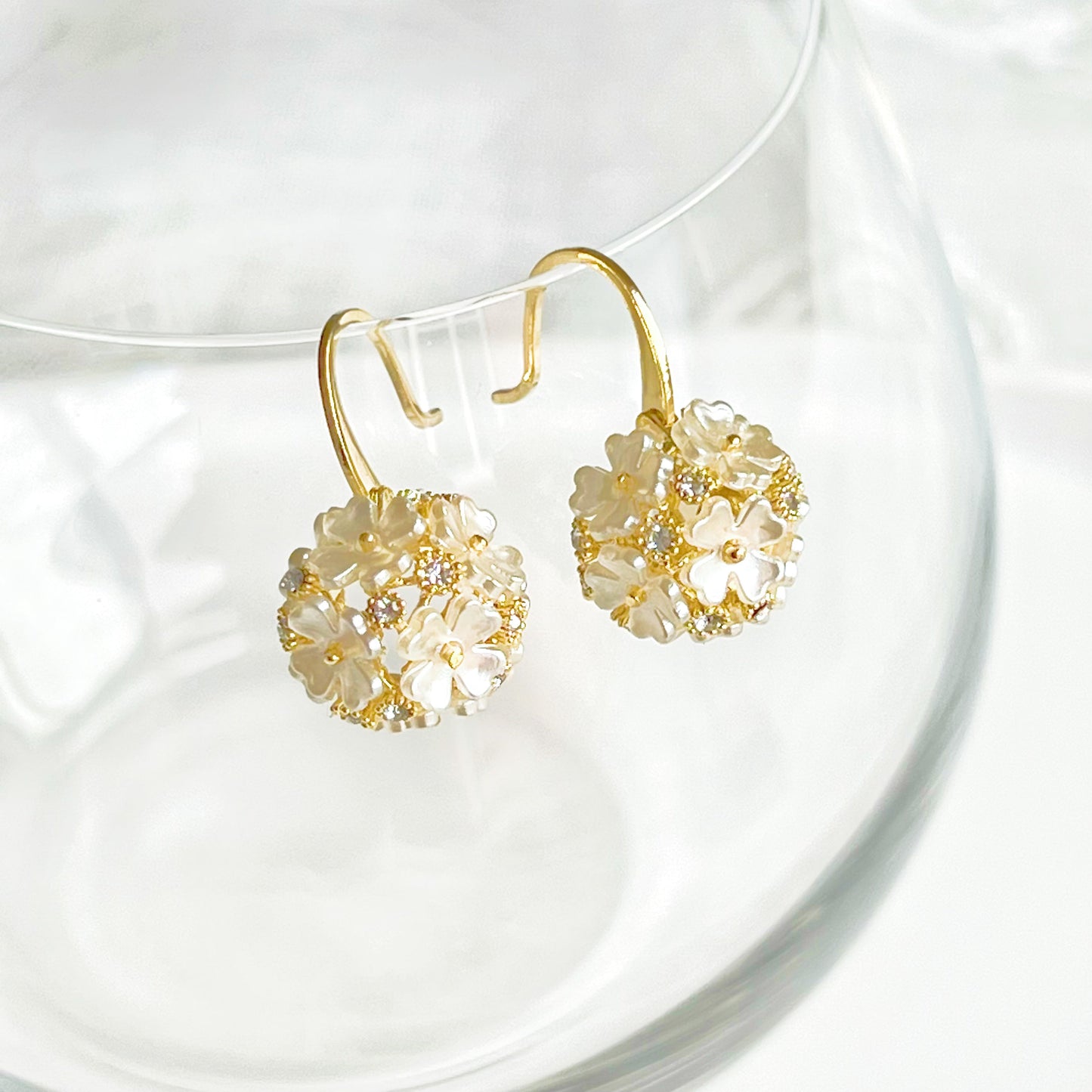 Gold Hydrangea Flower Drop Earrings-Ninaouity