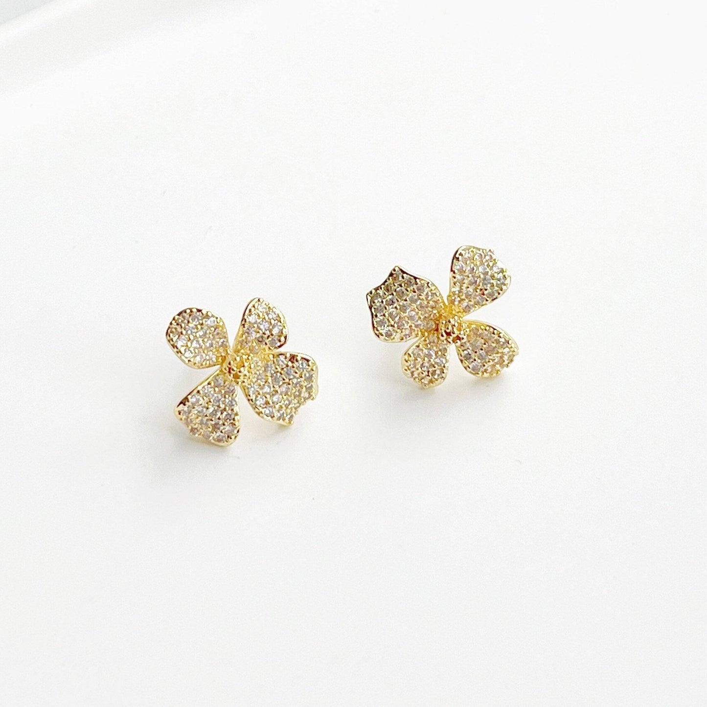 Golden Four Petals Shamrock Earrings - Mini Crystal Sterling Silver Studs Earrings-Ninaouity