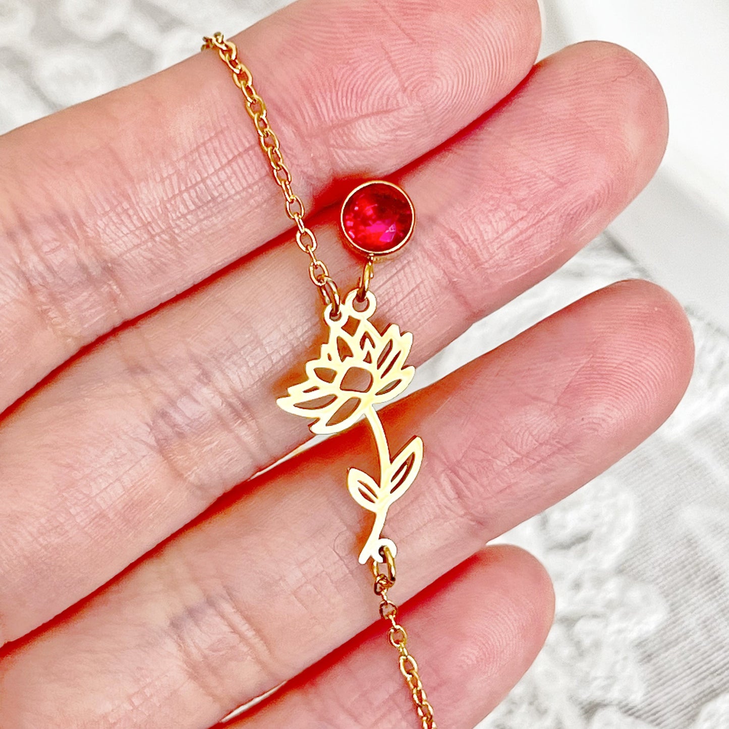 July Birth Flower Water Lily Bracelet-Ninaouity