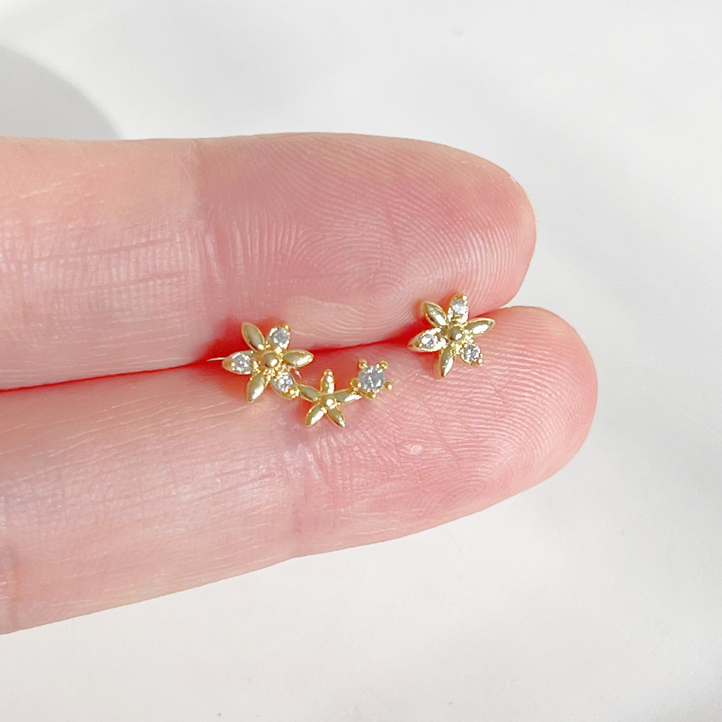 Mini Flowers Mismatch Stud Earrings-Ninaouity