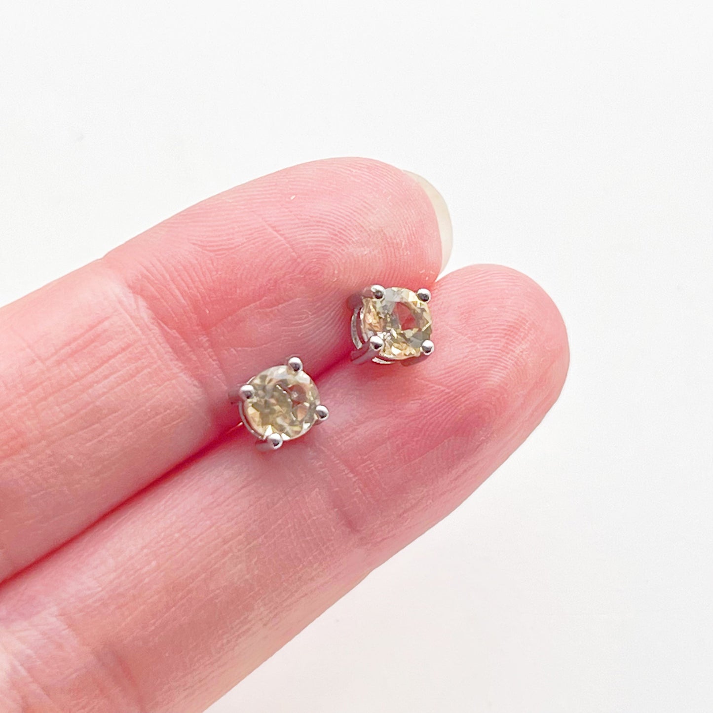 November Birthstone Citrine Stud Earrings-Ninaouity