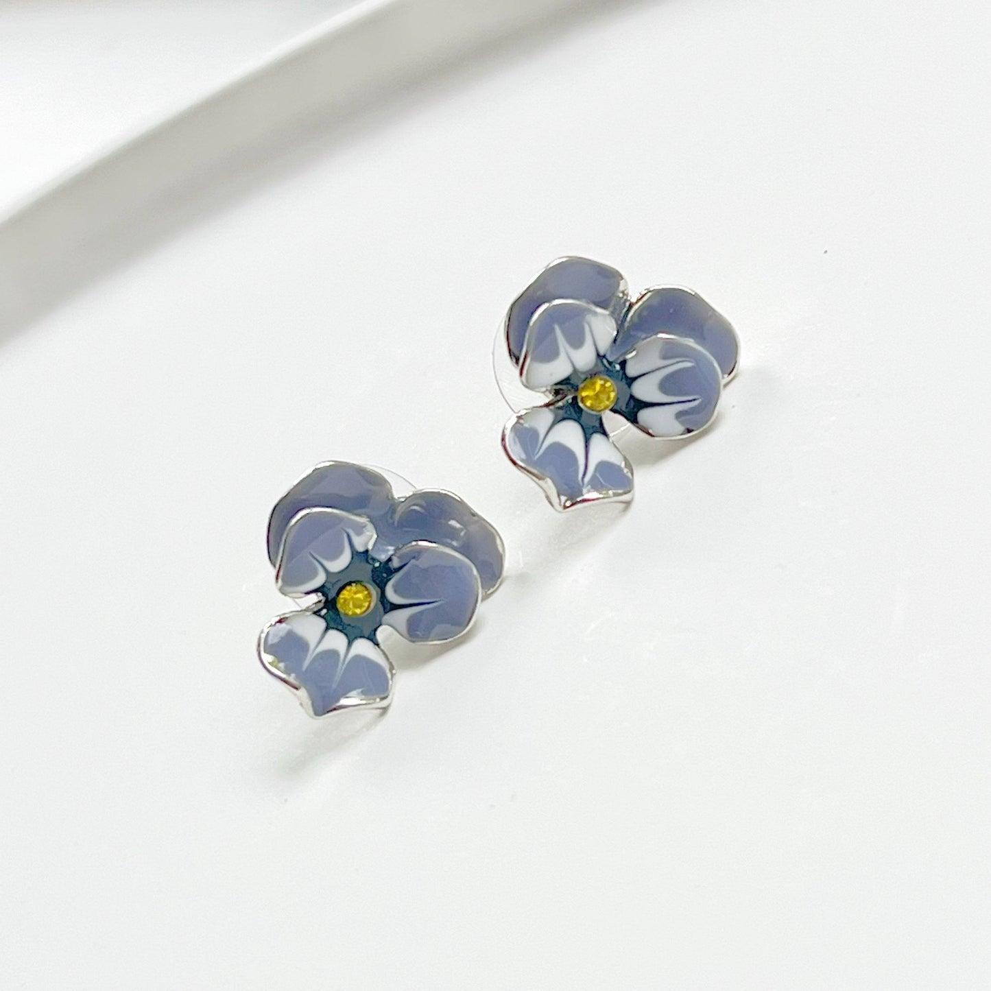 Purple Pansy Flower Earrings - Silver Base Stud Earrings-Ninaouity