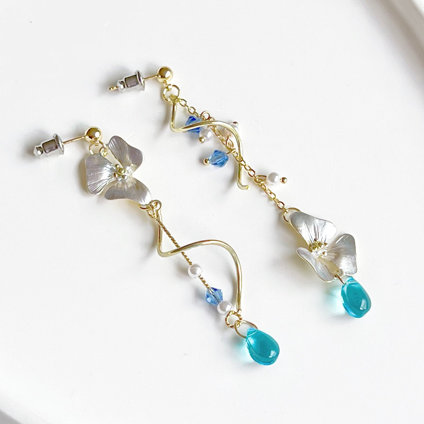 Purple Violas Pansy Flower Mismatch Long Drop Earrings-Ninaouity