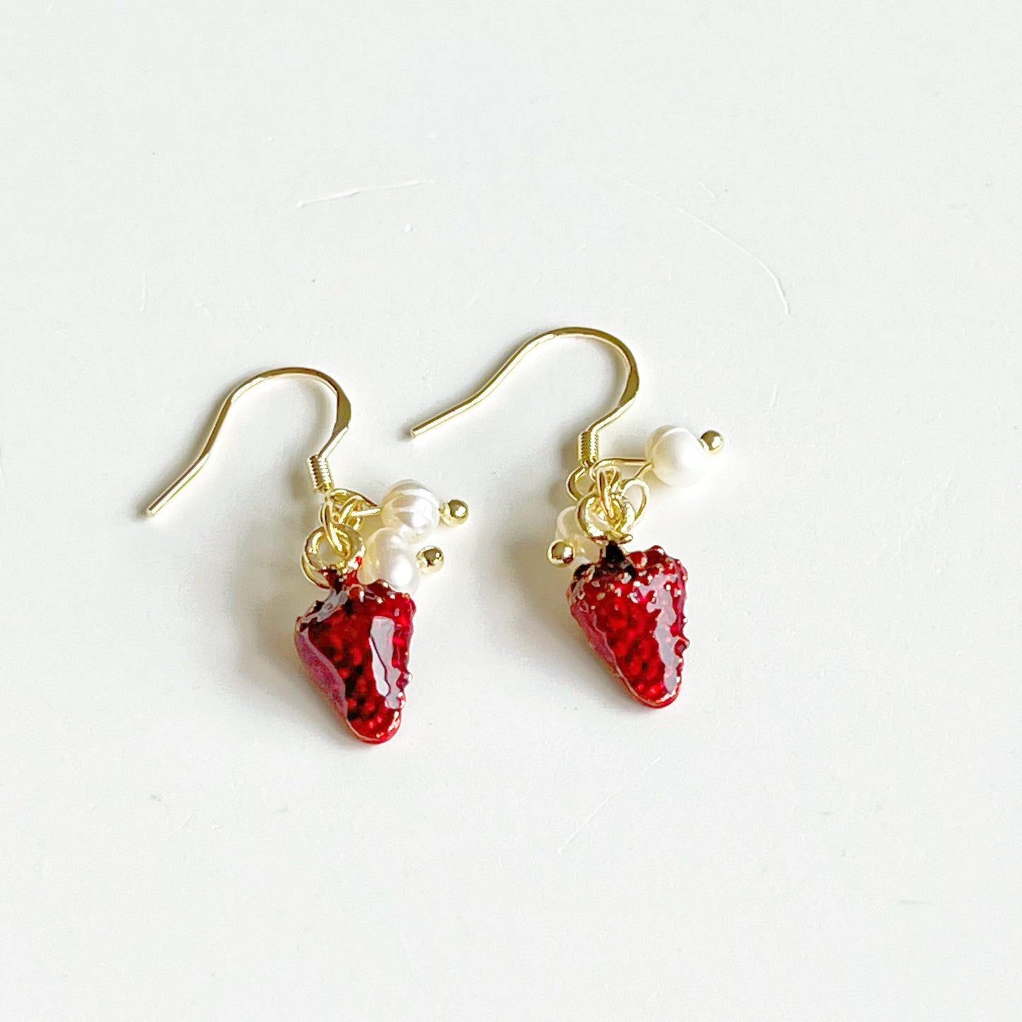 Strawberry and Pearl Mini Drop Earrings-Ninaouity