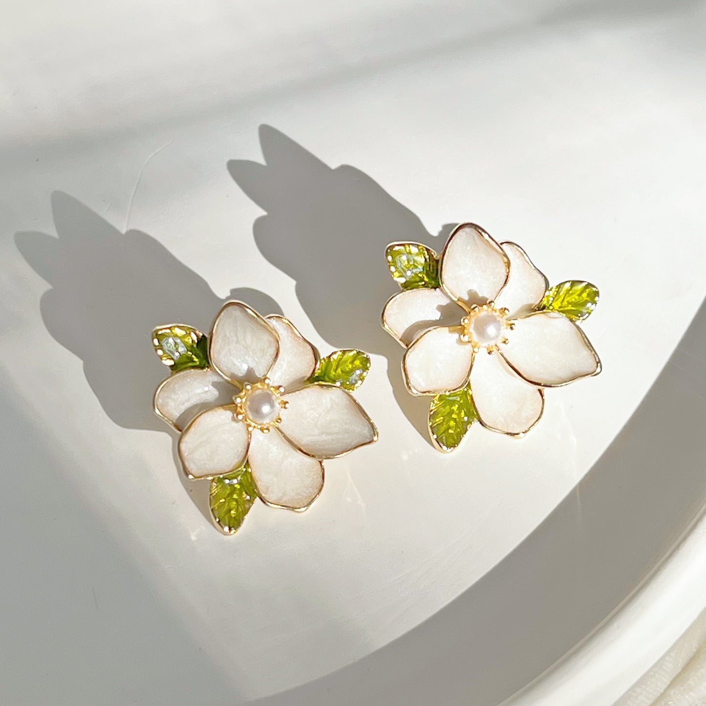 White Dogwood Cornus Florida Flower Earrings-Ninaouity