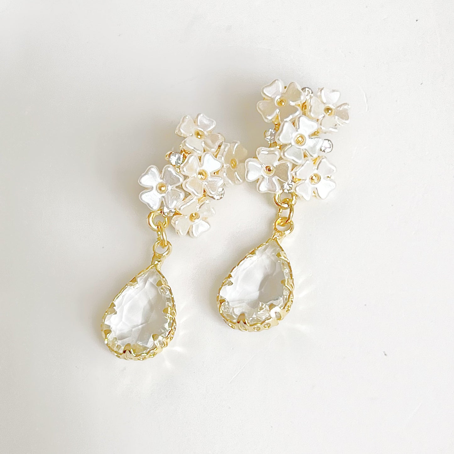 White Hydrangea Flower Crystal Drop Earrings-Ninaouity