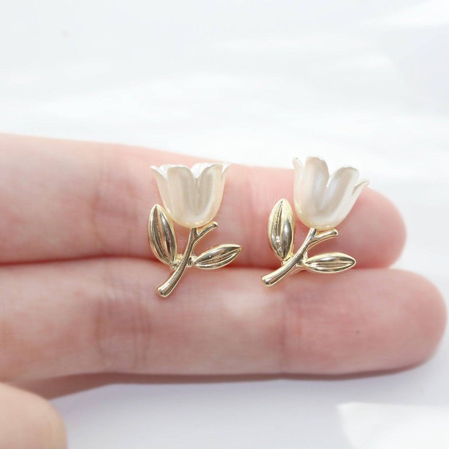 White Tulip Earrings - Silky White Flower with Gold Leaves Earrings-Ninaouity