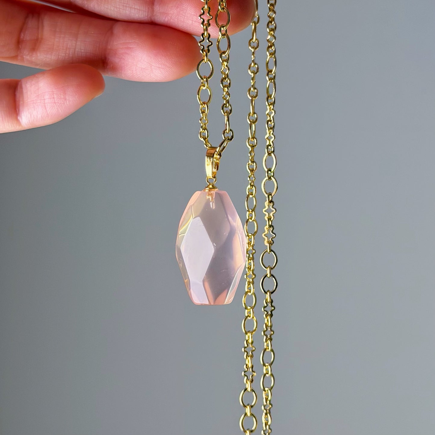 The Only One Handmade Rose Quartz Freeform Natural Crystal Gold Chain Necklace