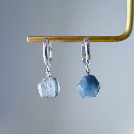 Quartzberry - Natural Navy Blue Rutilated Quartz Crystal Hoops Earrings - One-of-a-kind