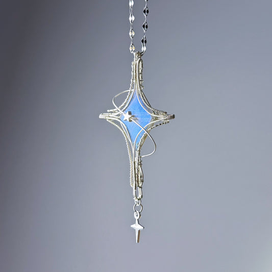 Quartzberry - Silver Blue Labradorite Polaris Wire Wrap Necklace - one of a kind