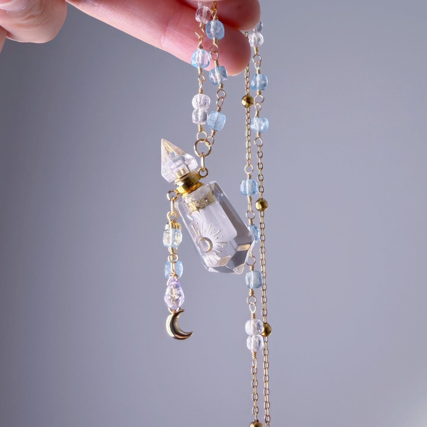 Quartzberry - Natural Clear Quartz Crystal Perfume Bottle Necklace - One-of-a-kind
