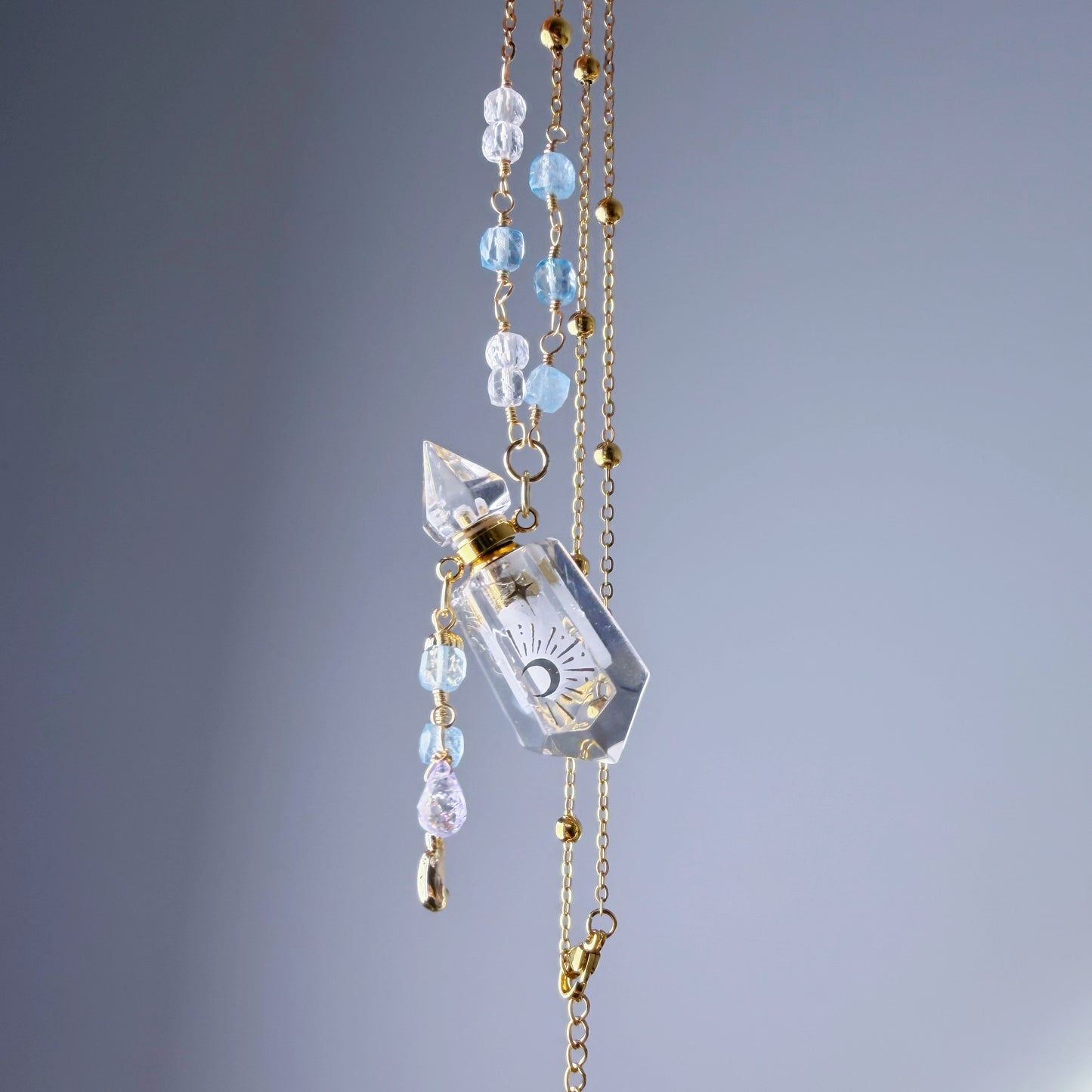 Quartzberry - Natural Clear Quartz Crystal Perfume Bottle Necklace - One-of-a-kind