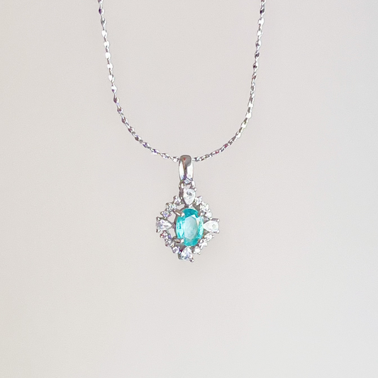 Green Emerald Faceted Oval Cut Silver Necklace-Ninaouity