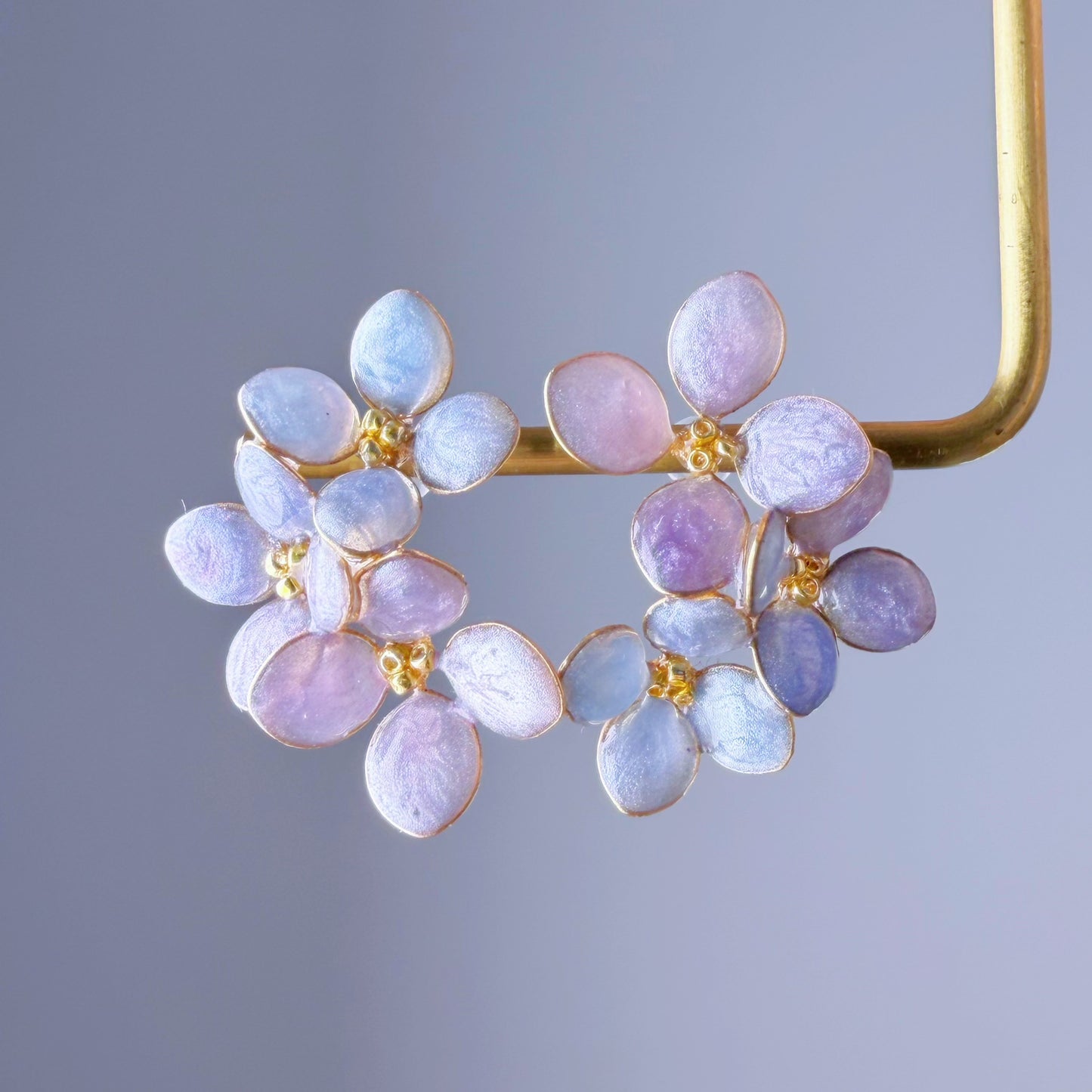 Handmade Shimmer Blue Purple Hydrangeas Flower Stud Earrings