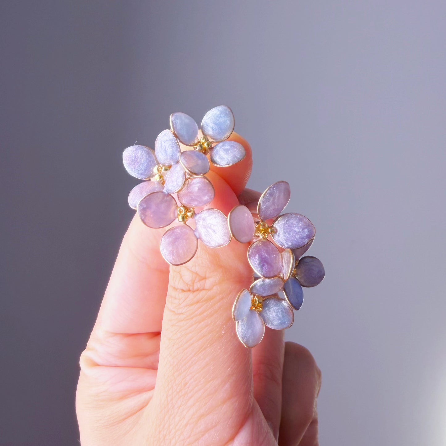 Handmade Shimmer Blue Purple Hydrangeas Flower Stud Earrings