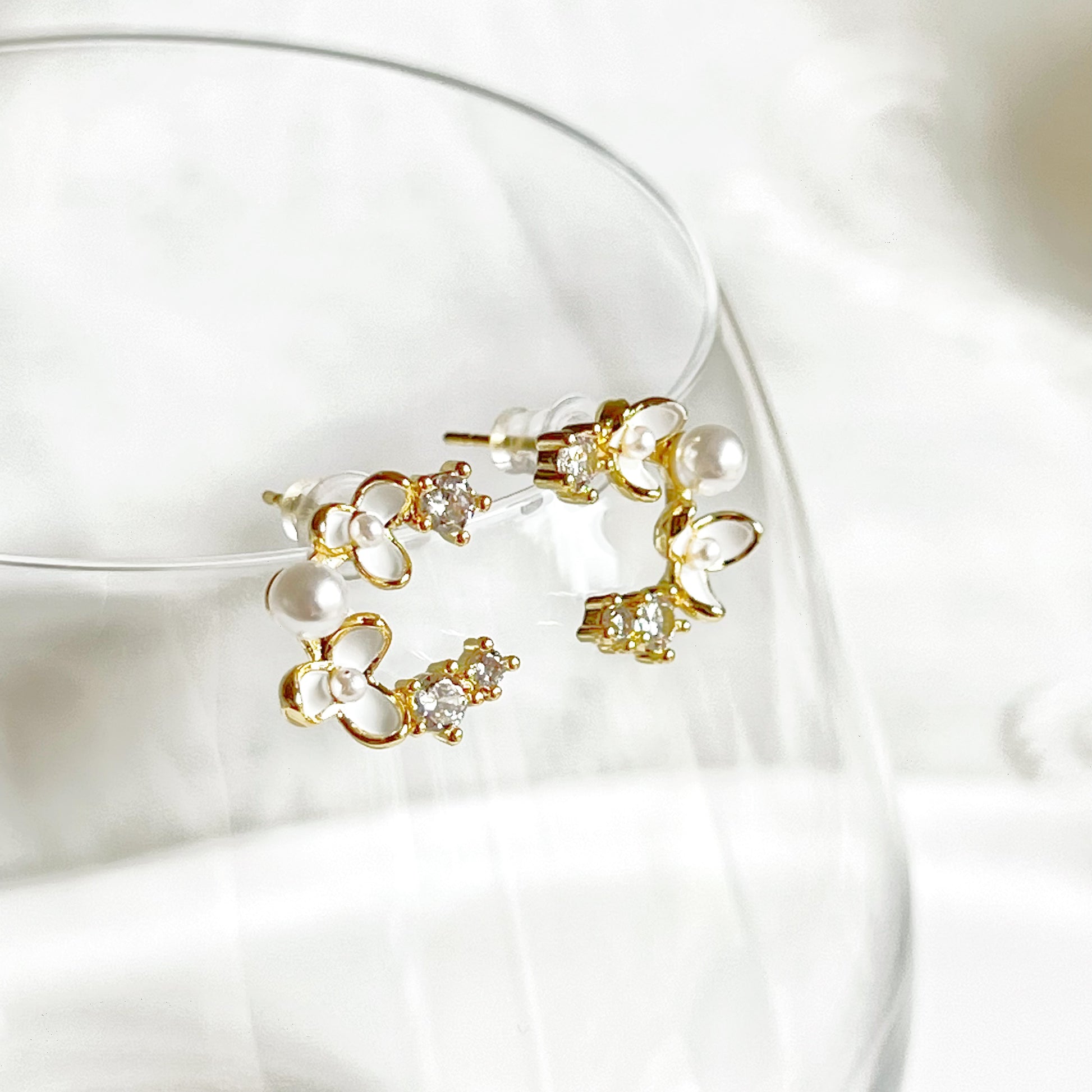 Little White Flowers Wreath Earrings-Ninaouity
