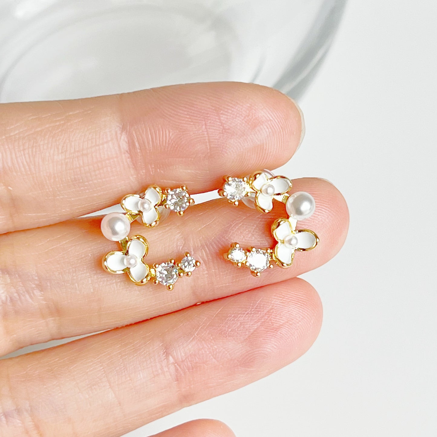 Little White Flowers Wreath Earrings-Ninaouity