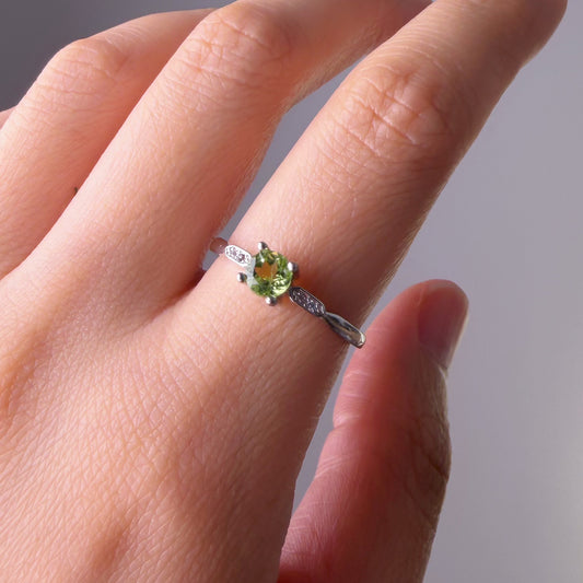Natural Crystal Green Peridot Silver Ring