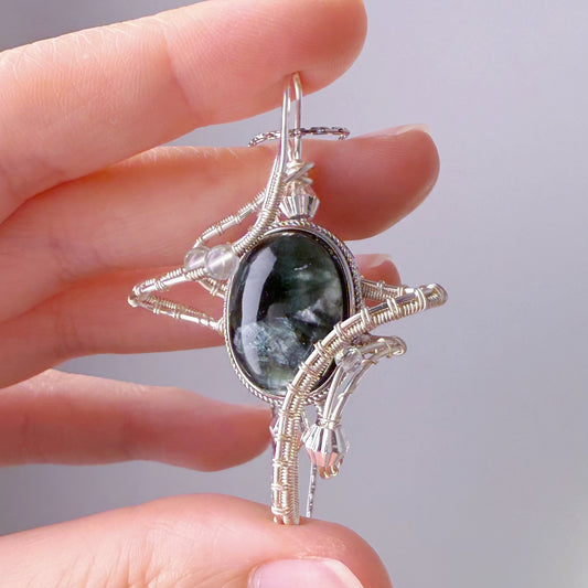 Quartzberry - Natural Dark Green Seraphinite Crystal Polaris Shape Wire Wrapped Necklace - One-of-a-kind