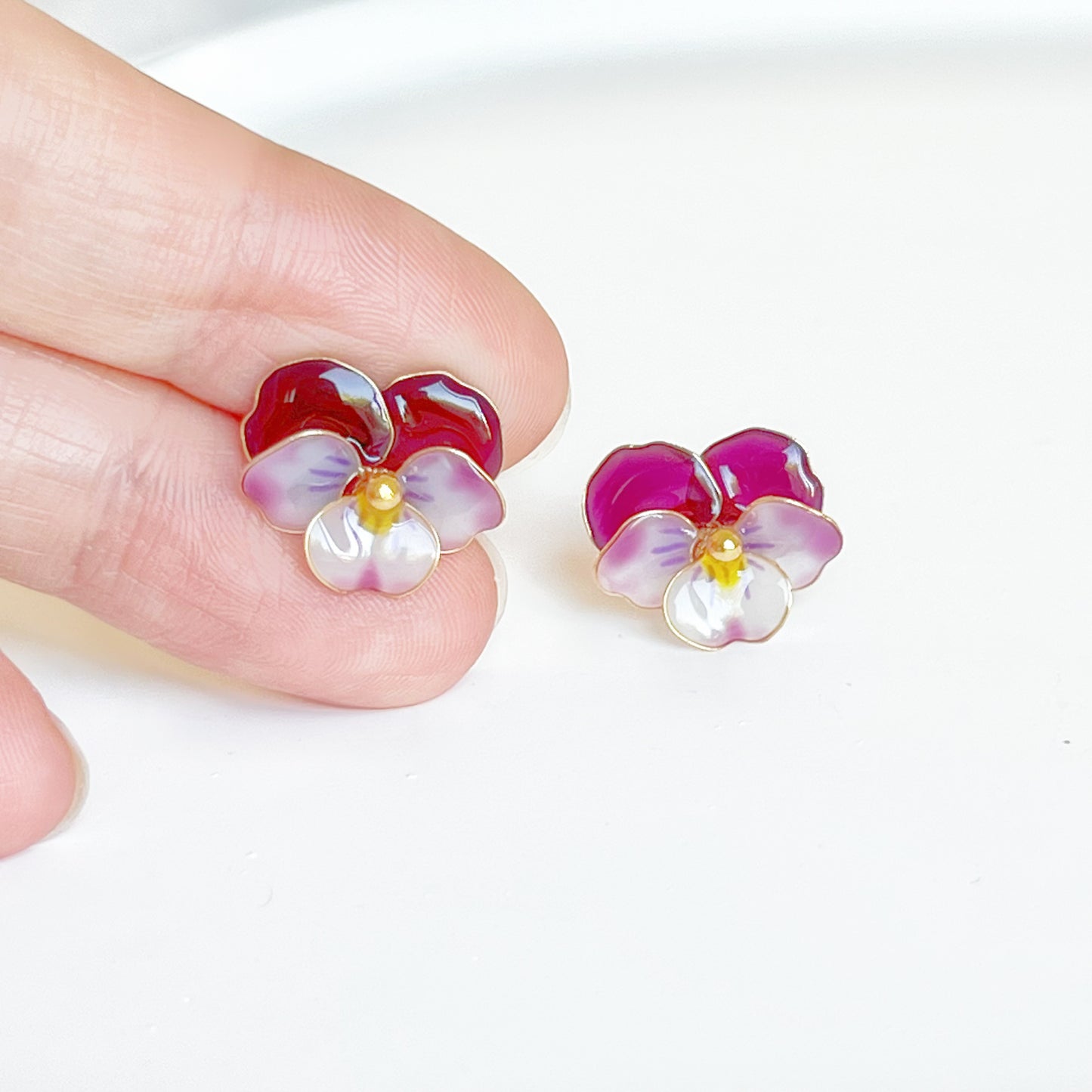 Handmade Purple Pansy Flower Earrings-Ninaouity