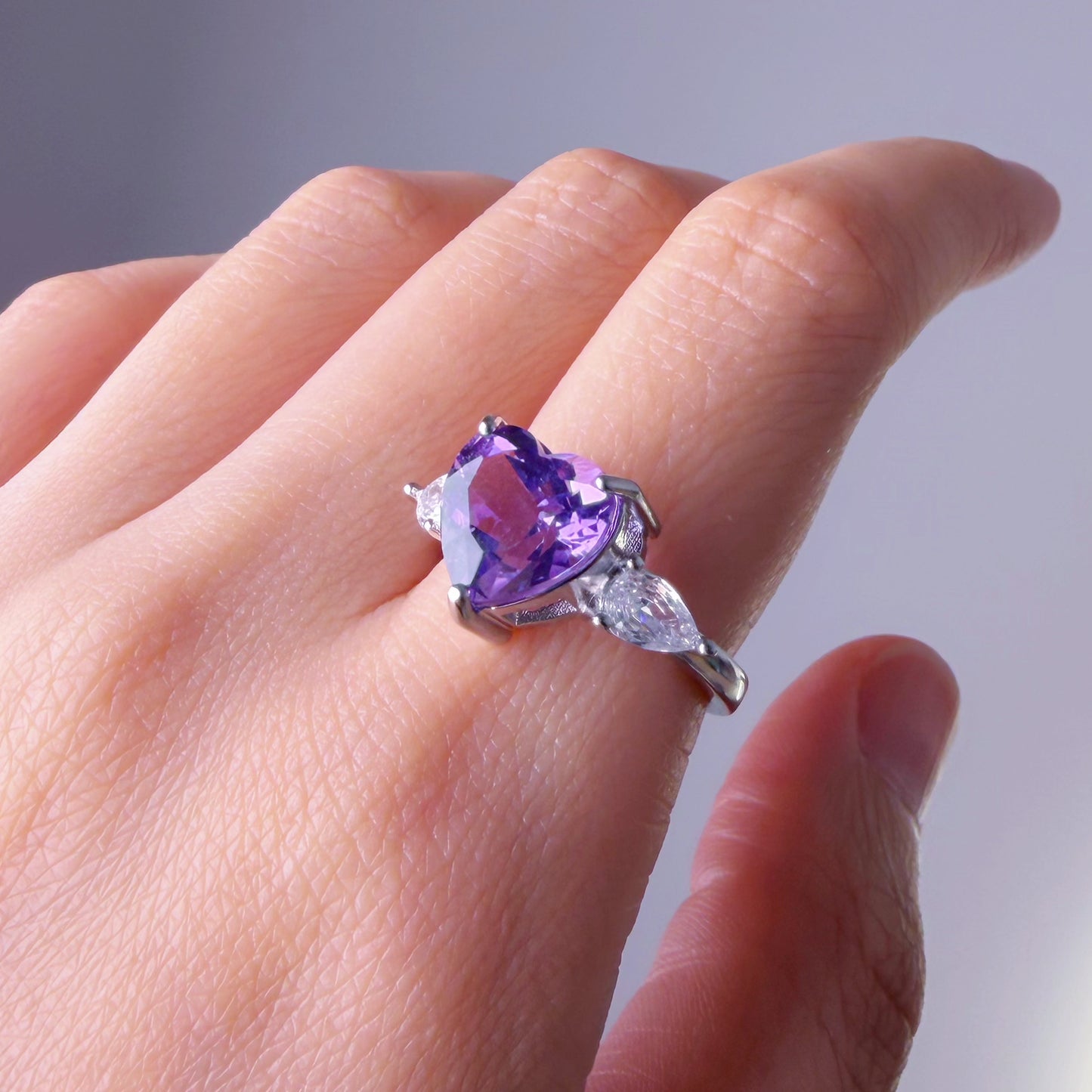 Quartzberry - Natural Amethyst Heart Cut Faceted Gemstone Crystal Silver Ring - One-of-a-kind