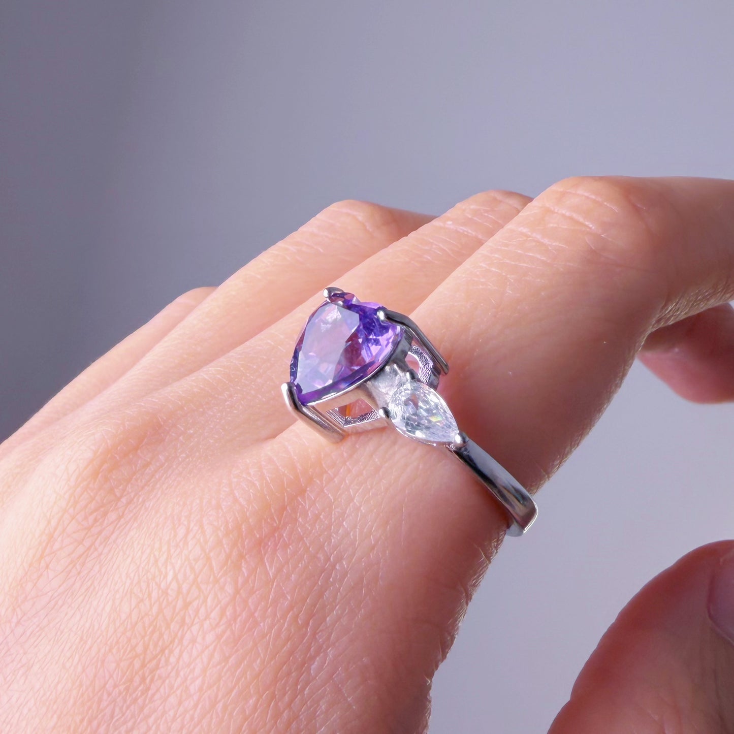 Quartzberry - Natural Amethyst Heart Cut Faceted Gemstone Crystal Silver Ring - One-of-a-kind