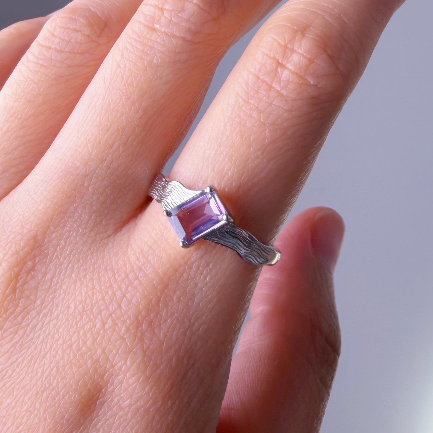 Quartzberry - Natural Amethyst Emerald Cut Faceted Gemstone Crystal Silver Ring - One-of-a-kind (Copy)