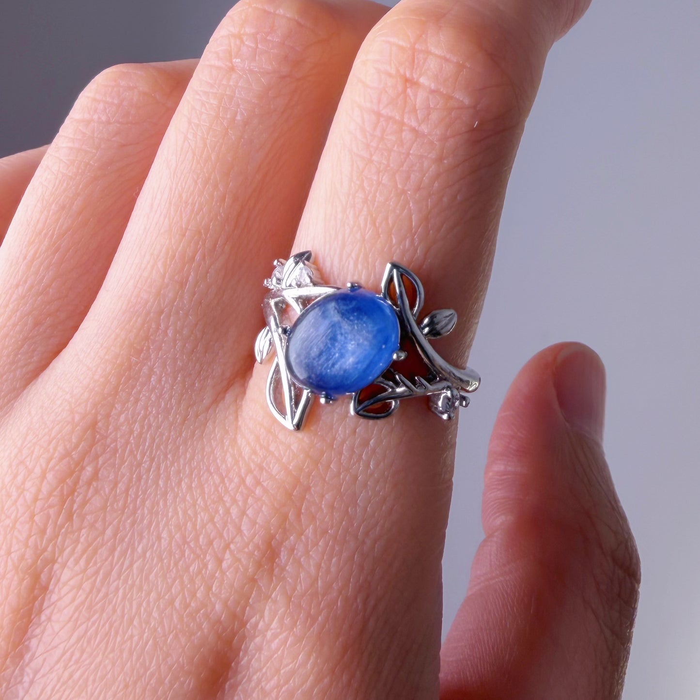 Quartzberry - Natural Kyanite Oval Cut Faceted Gemstone Crystal Silver Ring - One-of-a-kind
